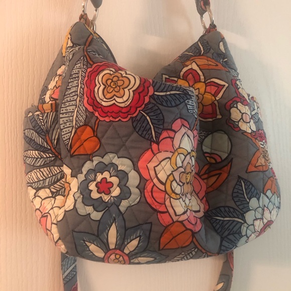 Vera Bradley large purse, shoulder and crossbody strap - Picture 5 of 7